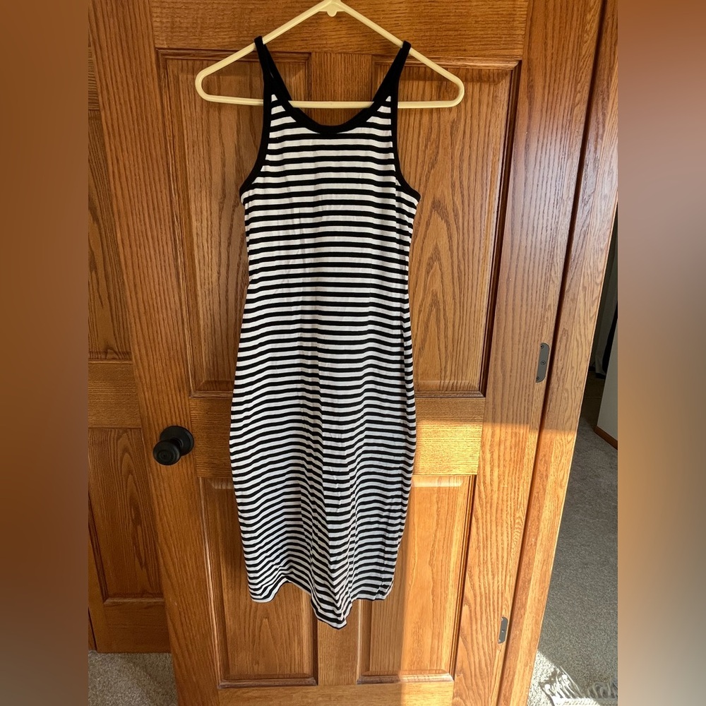 Black & White Striped Dress Old Navy Small Form Fitting Sundress Cotton Blend